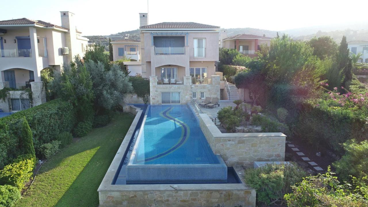 Beach Villa Olivia 네오 초리오 외부 사진