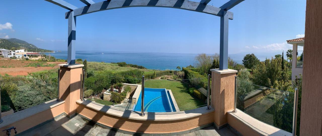 Beach Villa Olivia 네오 초리오 외부 사진