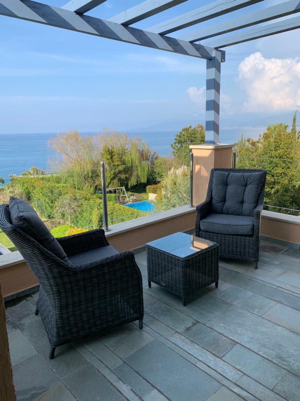 Beach Villa Olivia 네오 초리오 외부 사진
