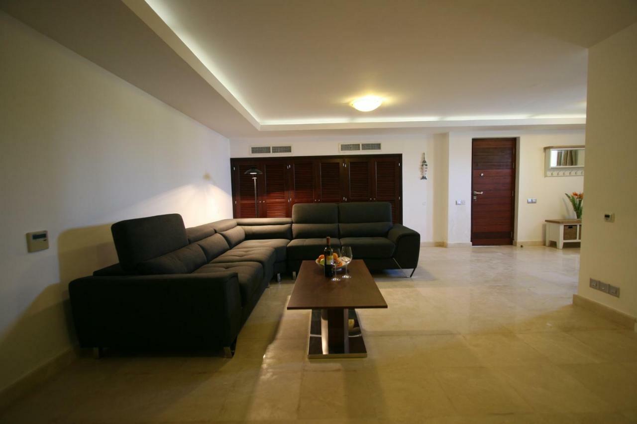 Beach Villa Olivia 네오 초리오 외부 사진