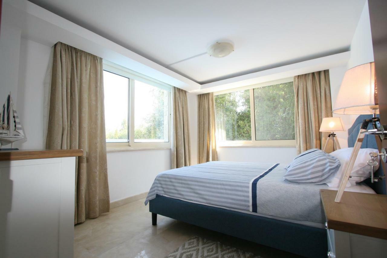Beach Villa Olivia 네오 초리오 외부 사진