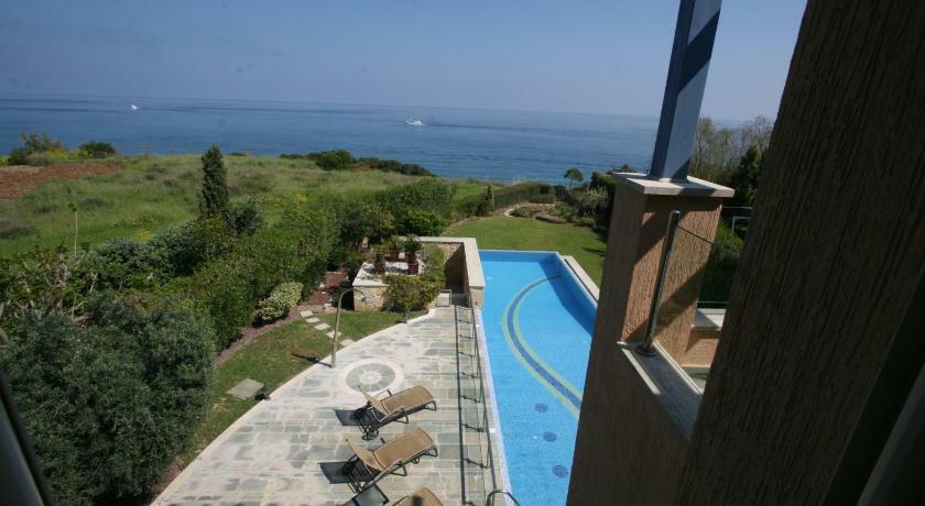 Beach Villa Olivia 네오 초리오 외부 사진